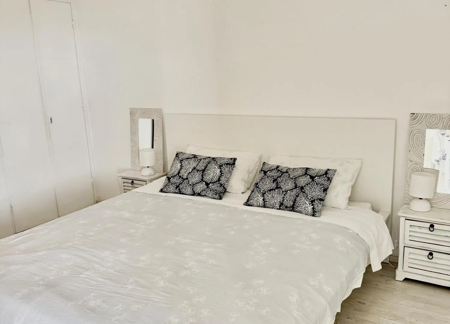 French Riviera Apartment With Swimming Pool And Free Parking Near Monaco ロクブリュヌ＝カップ＝マルタン