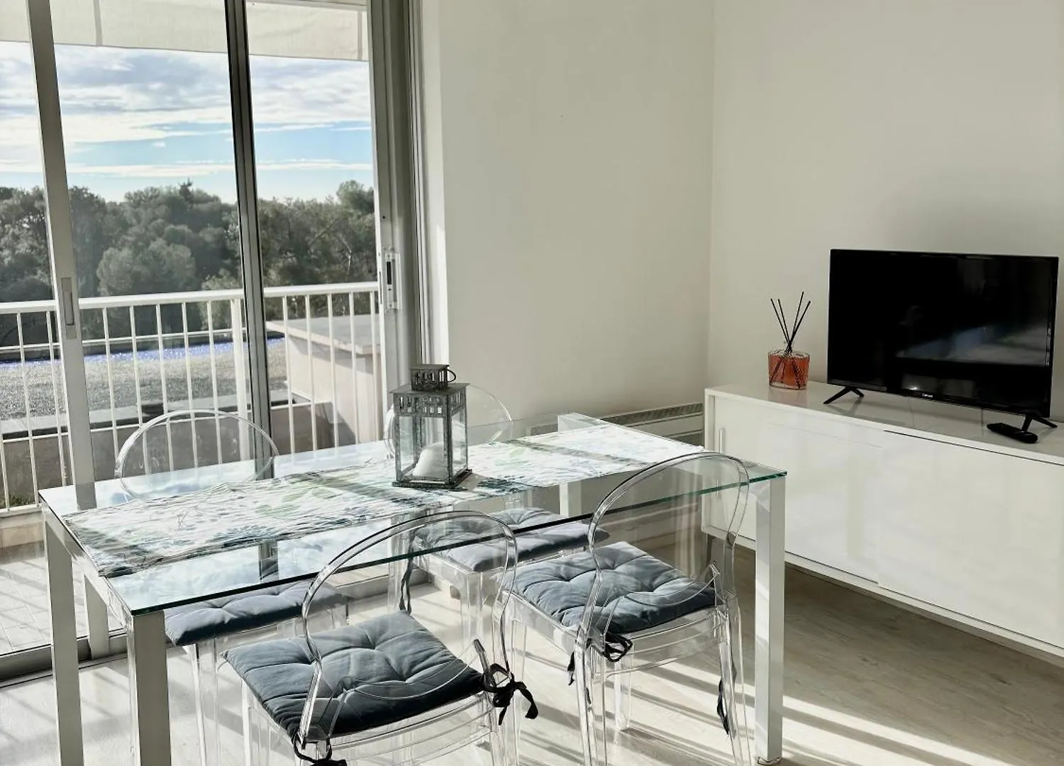 French Riviera Apartment With Swimming Pool And Free Parking Near Monaco Roccabruna