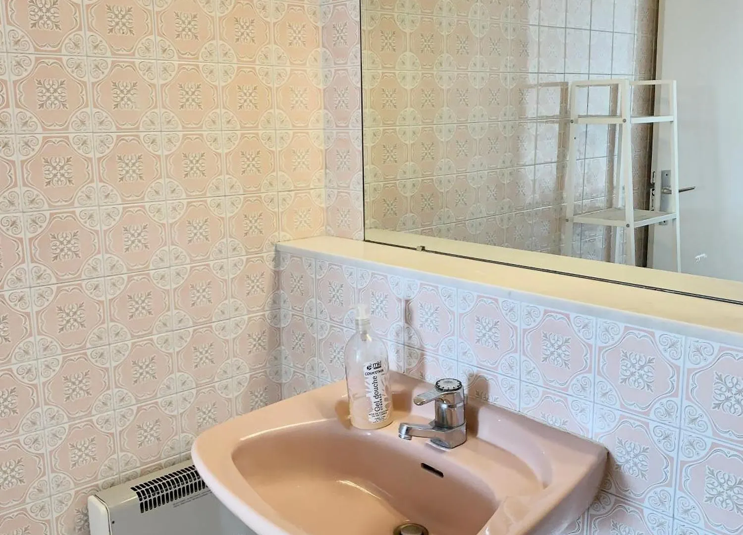 French Riviera Apartment With Swimming Pool And Free Parking Near Monaco Roccabruna 0*,  Francia